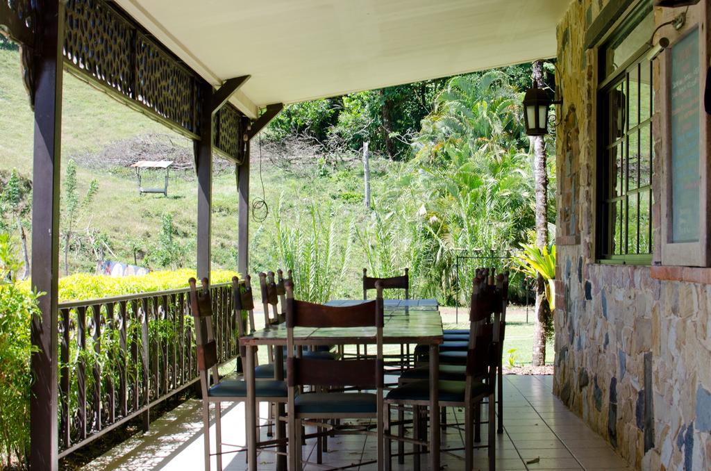 Gingerbread Restaurant & Hotel Nuevo Arenal Dış mekan fotoğraf